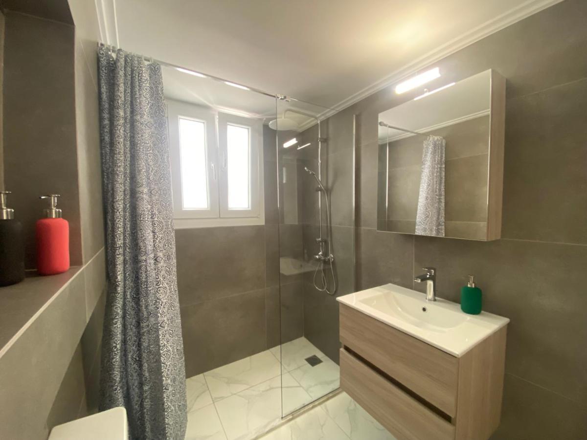 Faliro Comfort Apartment 10 Mins Walking To The Beach Athen Eksteriør billede