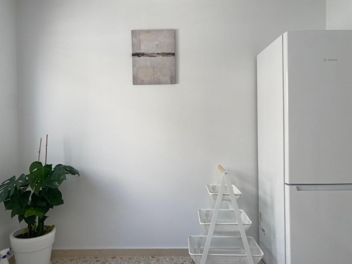 Faliro Comfort Apartment 10 Mins Walking To The Beach Athen Eksteriør billede