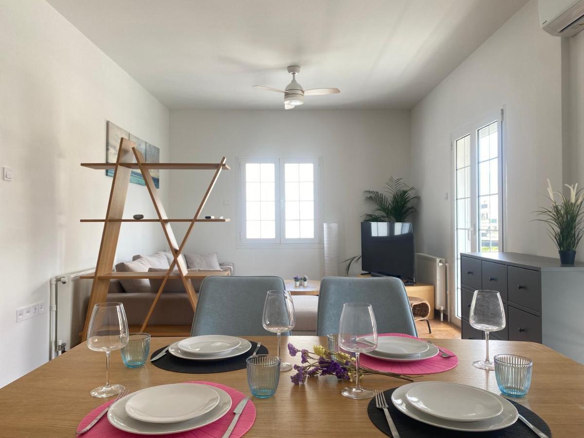 Faliro Comfort Apartment 10 Mins Walking To The Beach Athen Eksteriør billede
