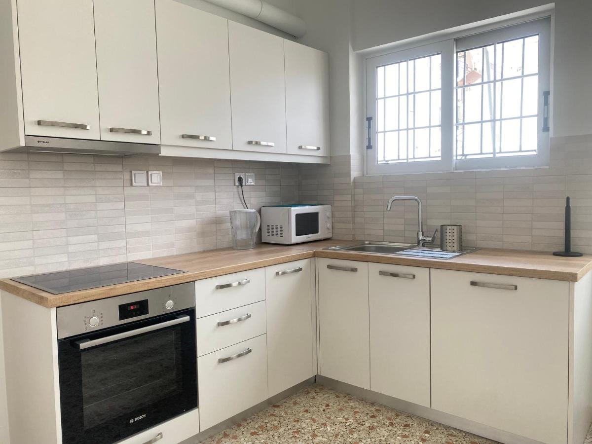 Faliro Comfort Apartment 10 Mins Walking To The Beach Athen Eksteriør billede